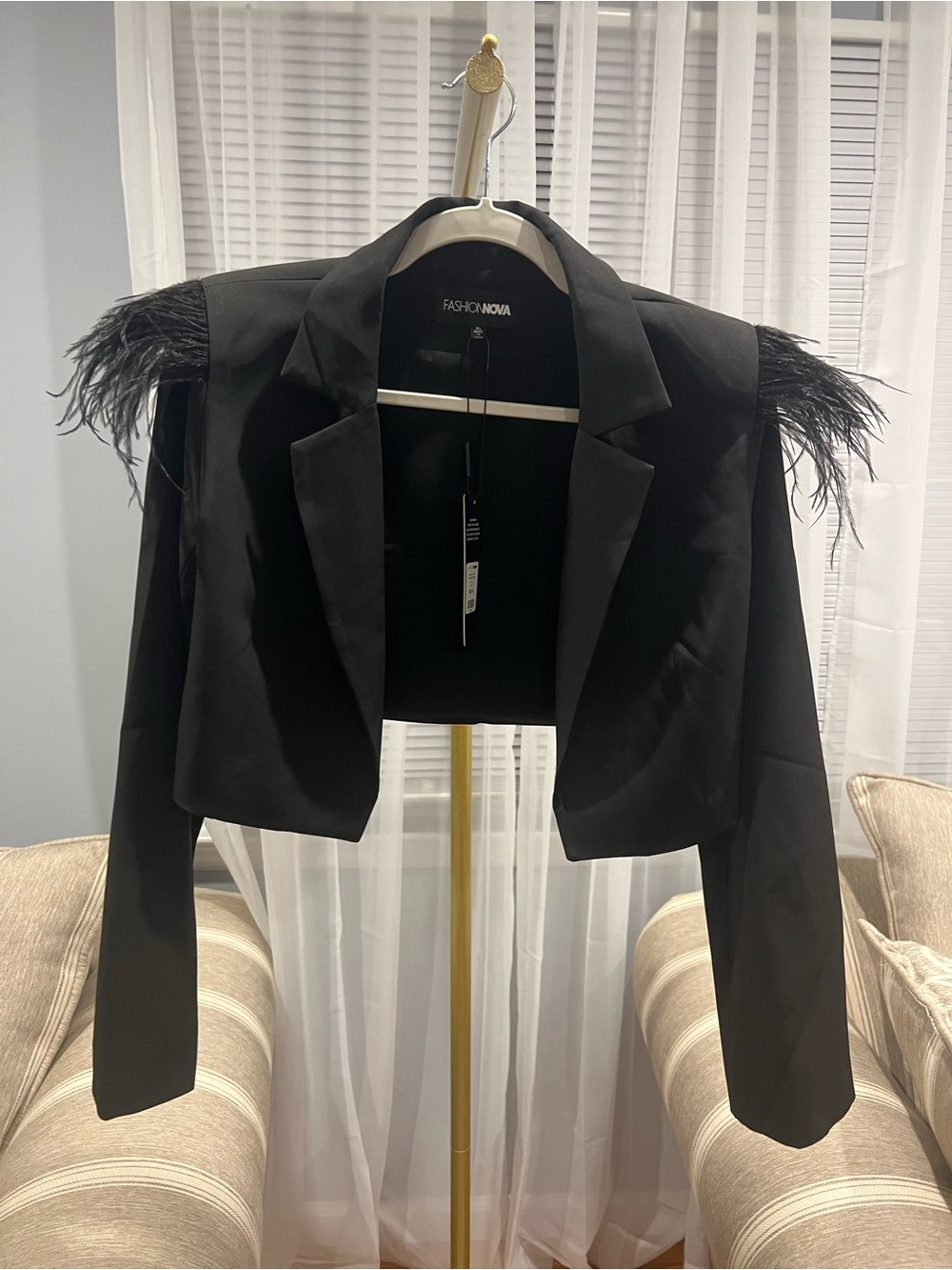 NWT Fashion Nova  Feather-Trim Cropped Blazer
